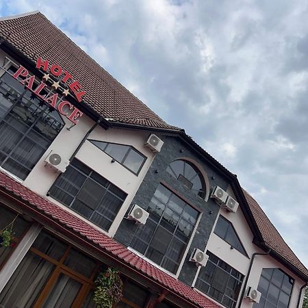 Hotel Palace Târgu Jiu Exterior photo