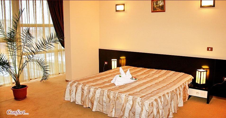 Hotel Palace Târgu Jiu Room photo
