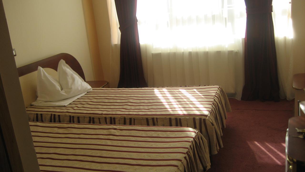 Hotel Palace Târgu Jiu Room photo
